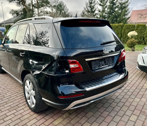 Mercedes-Benz ML cena 95777 przebieg: 202837, rok produkcji 2012 z Osiek małe 497